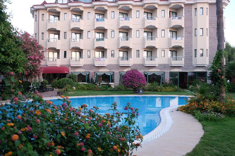 Mutlu Hotel 3*