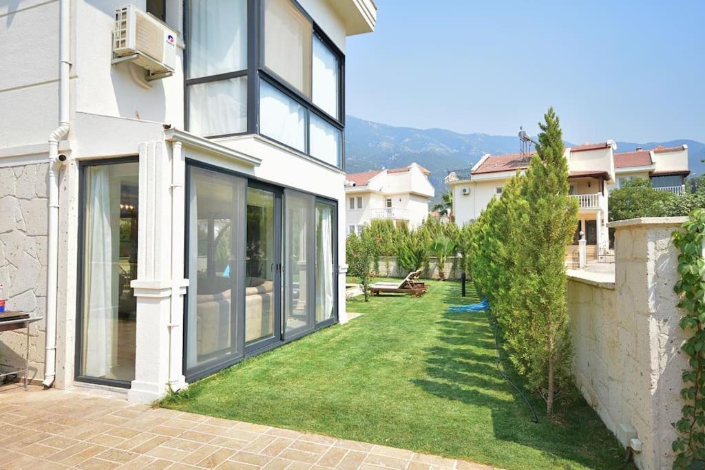 Elin Villa *