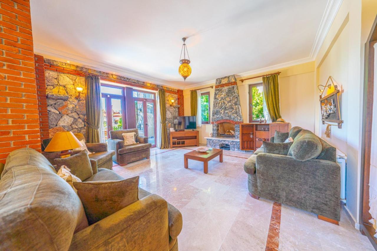 Aychin Villa