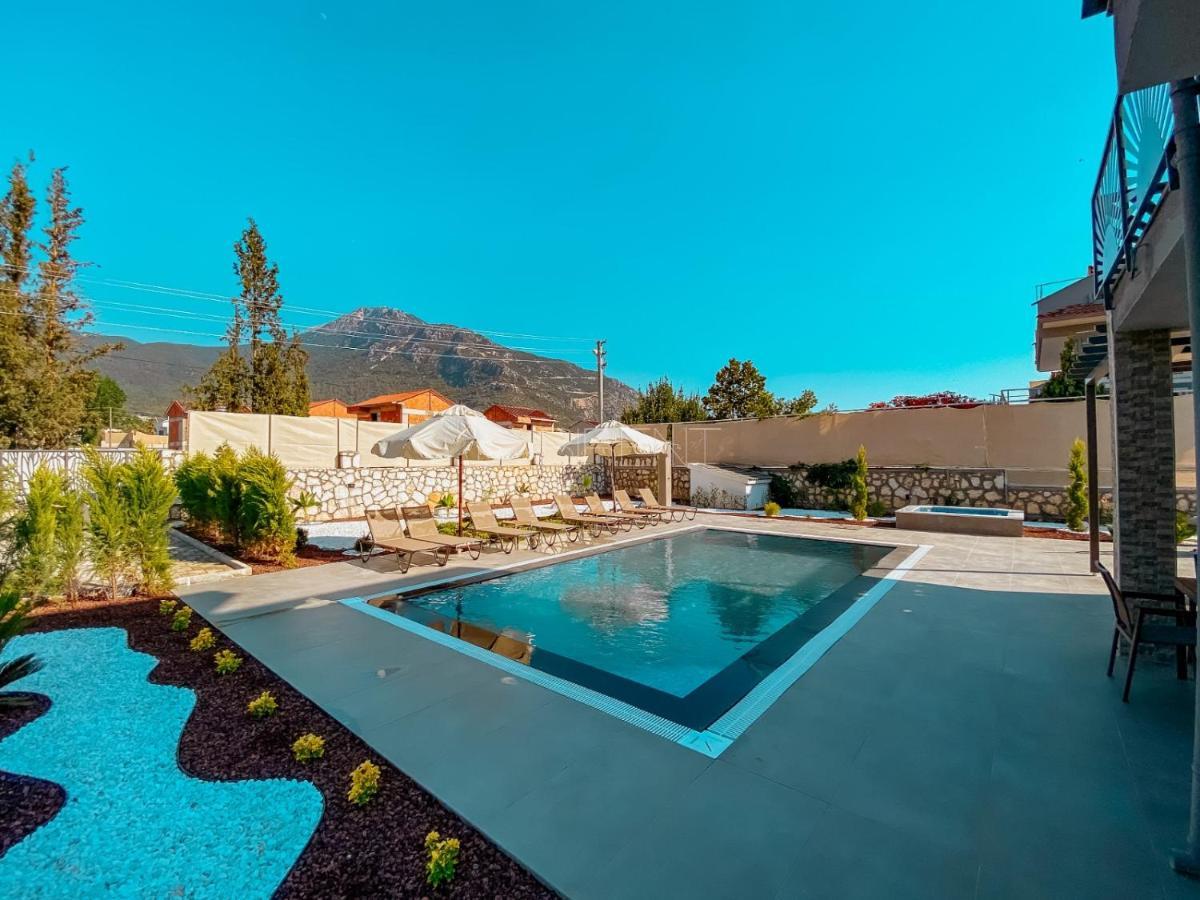 Villa Ata1 *