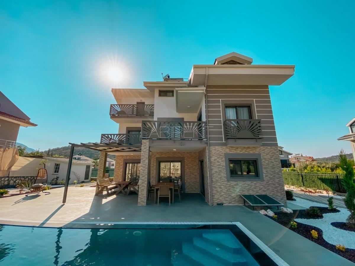 Villa Ata1