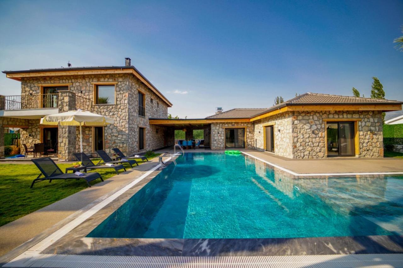 Diamond Villa