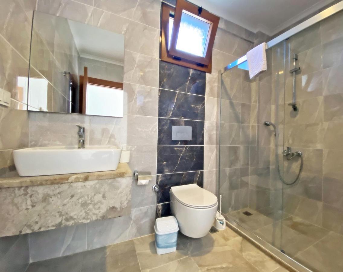 Villa Nisa Villa, Oezel Havuzlu,