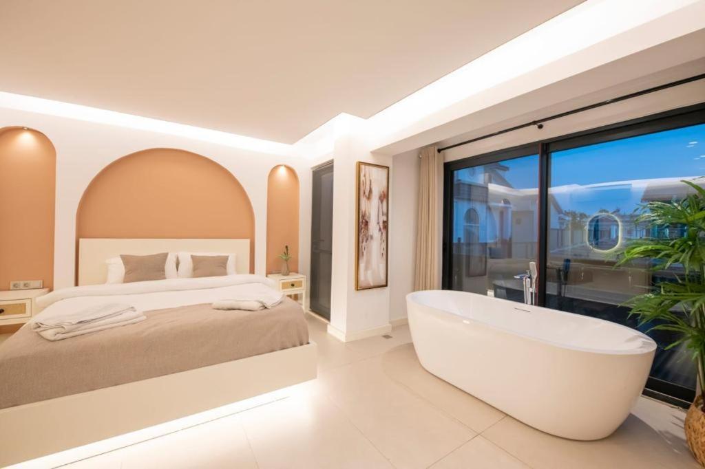 Luxury And Special Design In Hisaroenue Center -villa Bling Premium Fethiye