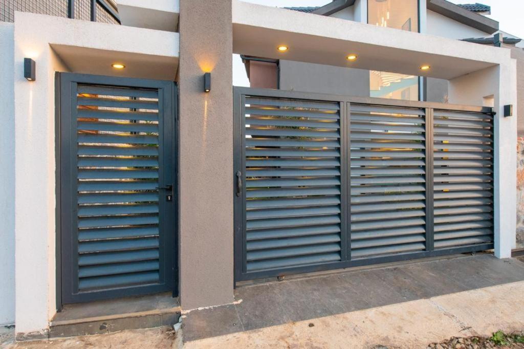 Villa Luxury And Special Design In Hisaroenue Center -villa Bling Premium