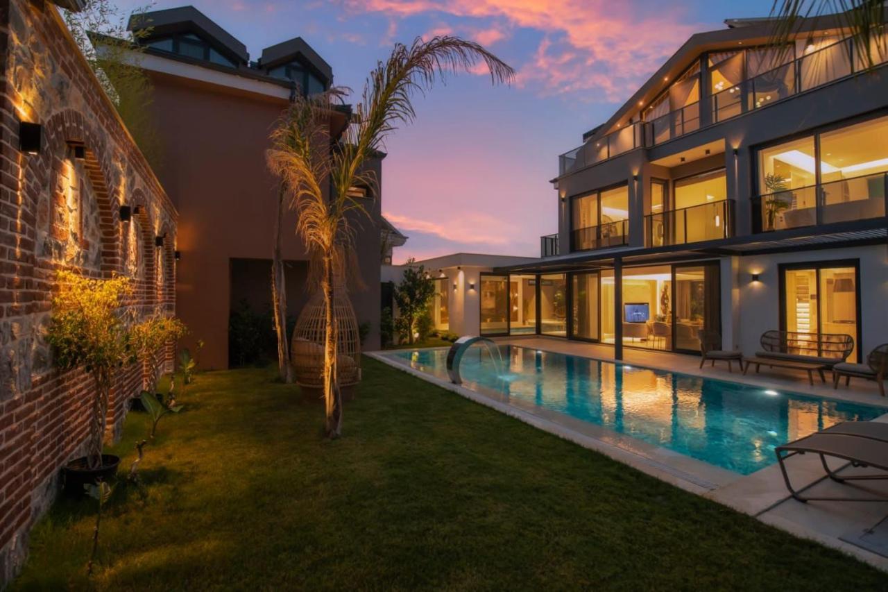 Villa Luxury And Special Design In Hisaroenue Center -villa Bling Premium Fethiye