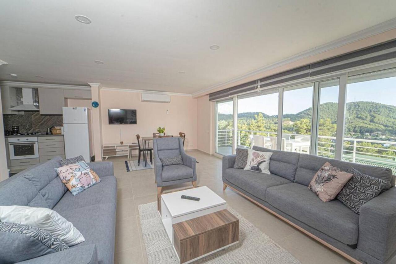 Lovely Duplex With Amazing View In Gocek *