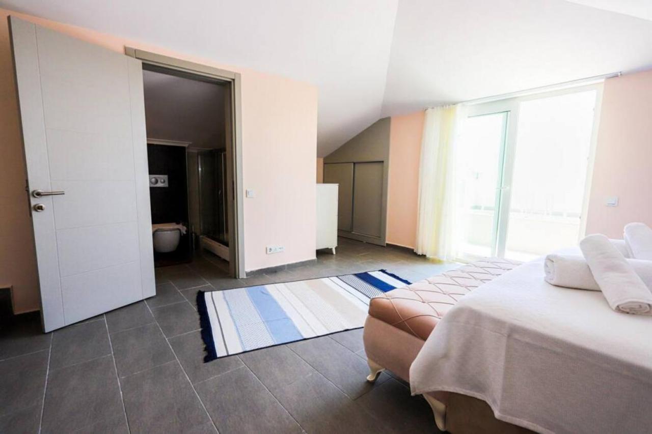 Lovely Duplex With Amazing View In Gocek Apartment