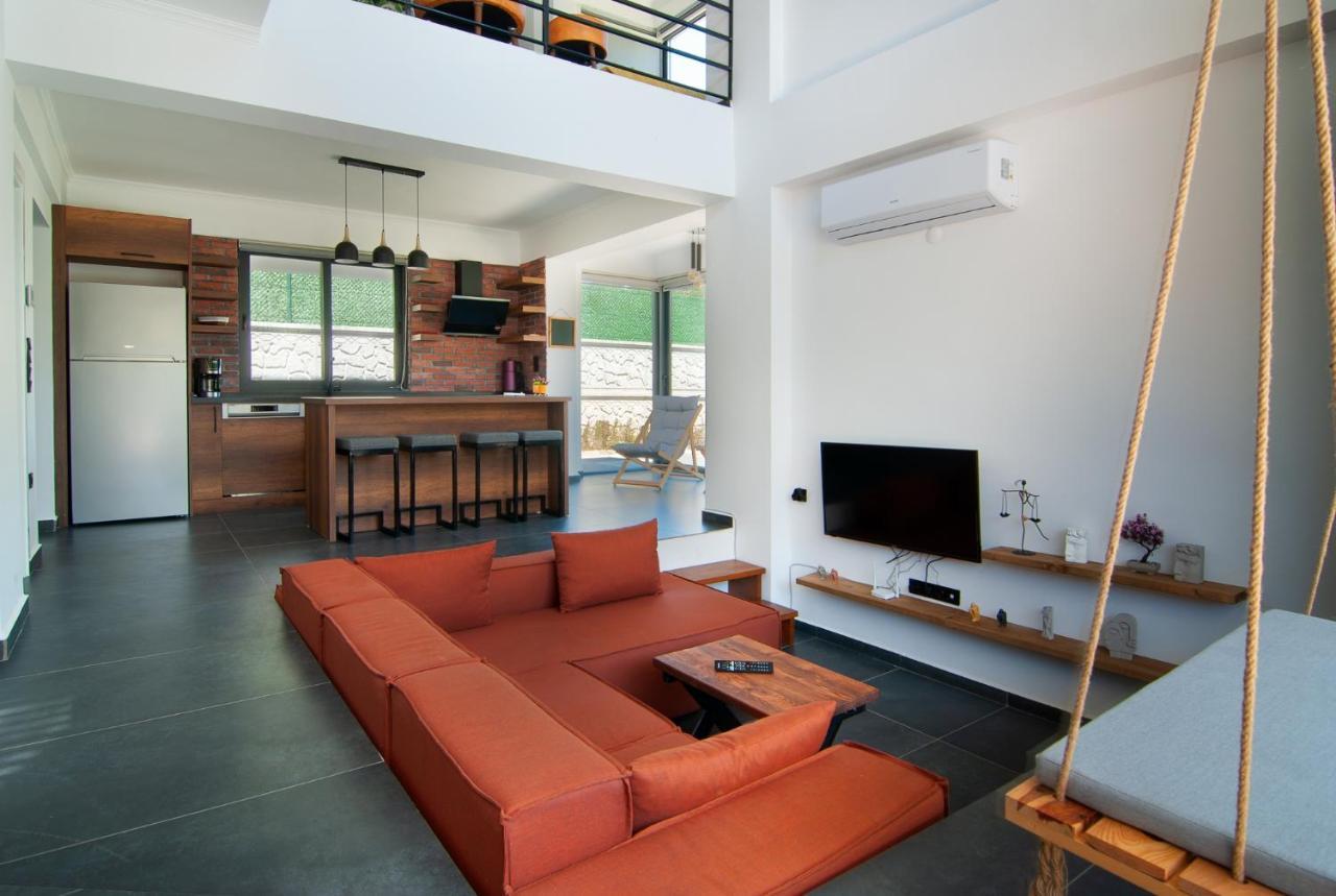 Villa Marvelous With Pool And Jacuzzi In Fethiye