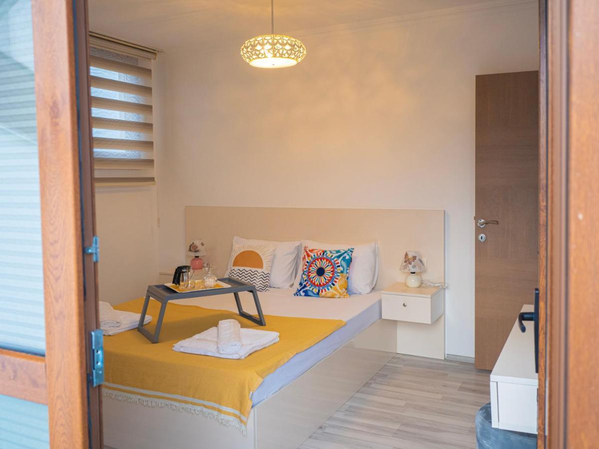 2 Bedroom Seaside Daire *