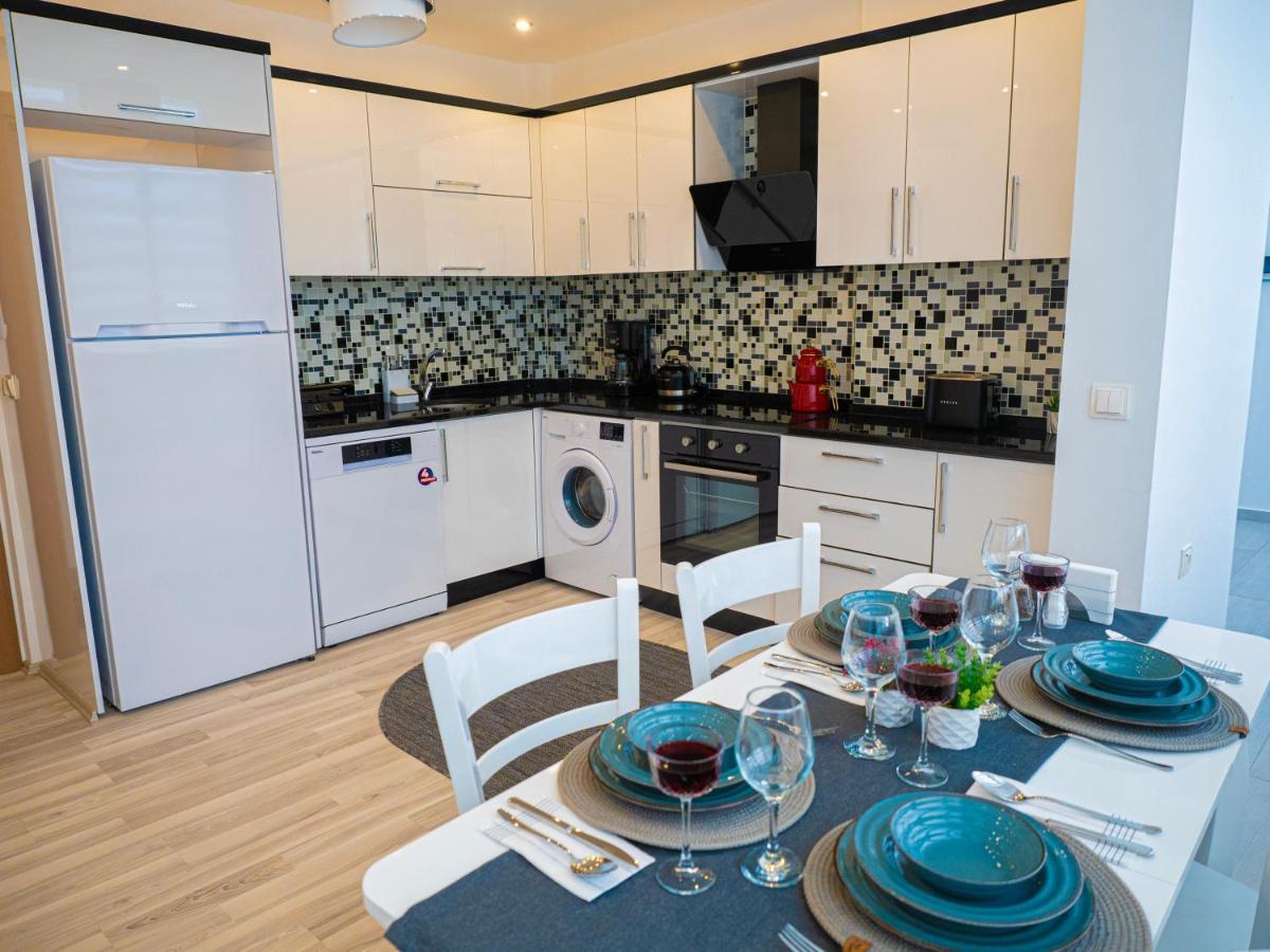 2 Bedroom Seaside Daire Fethiye