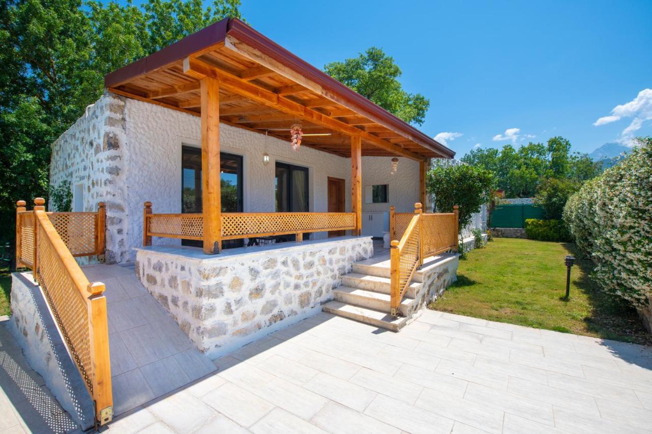 Eroglu Villa