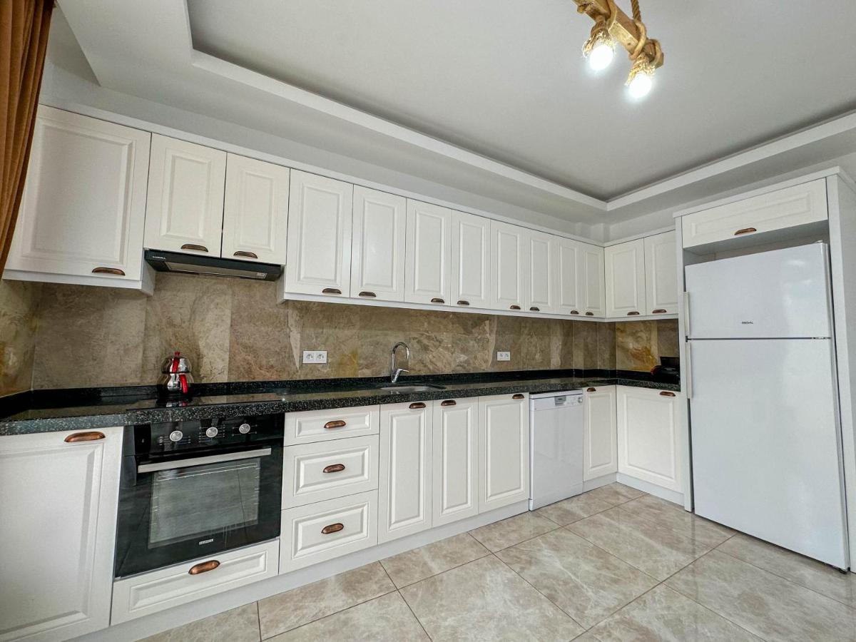 Tuna Villa, Oezel Havuzlu, Villa
