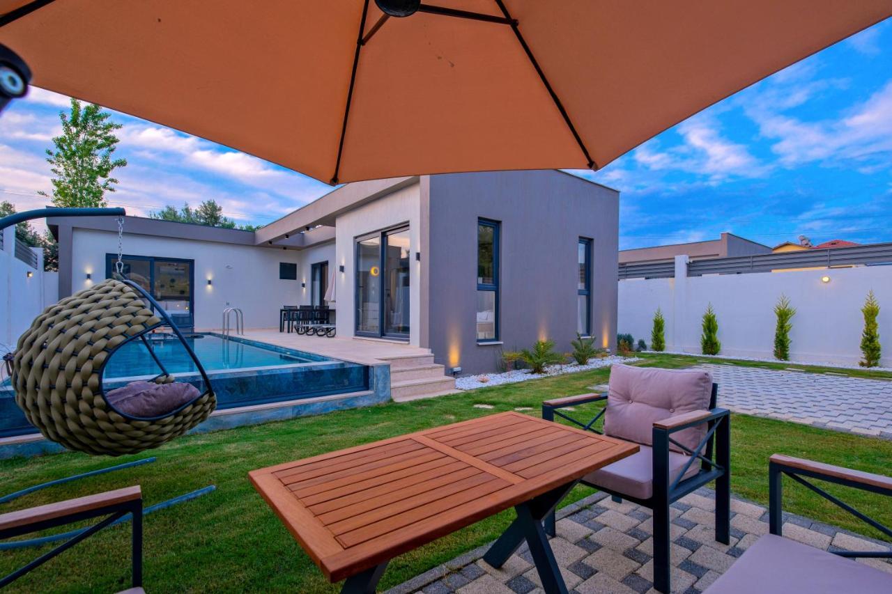 Villa Eosa Homes - *