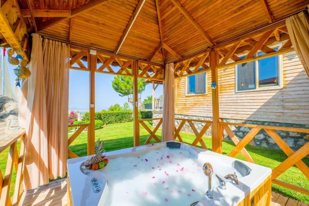 Lucky Kaydirakli Ve Selale Villa