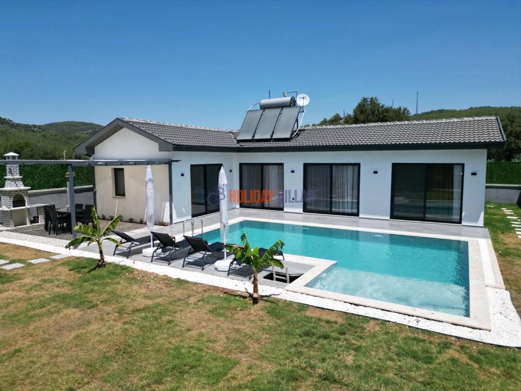 Villa Arya