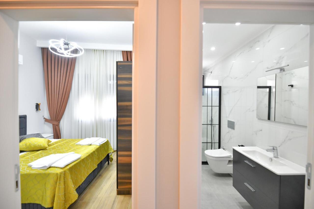 Red Moon Aparthotel *