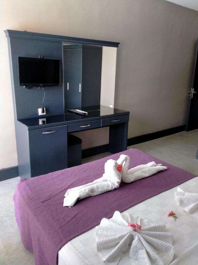Aparthotel Golden Life *