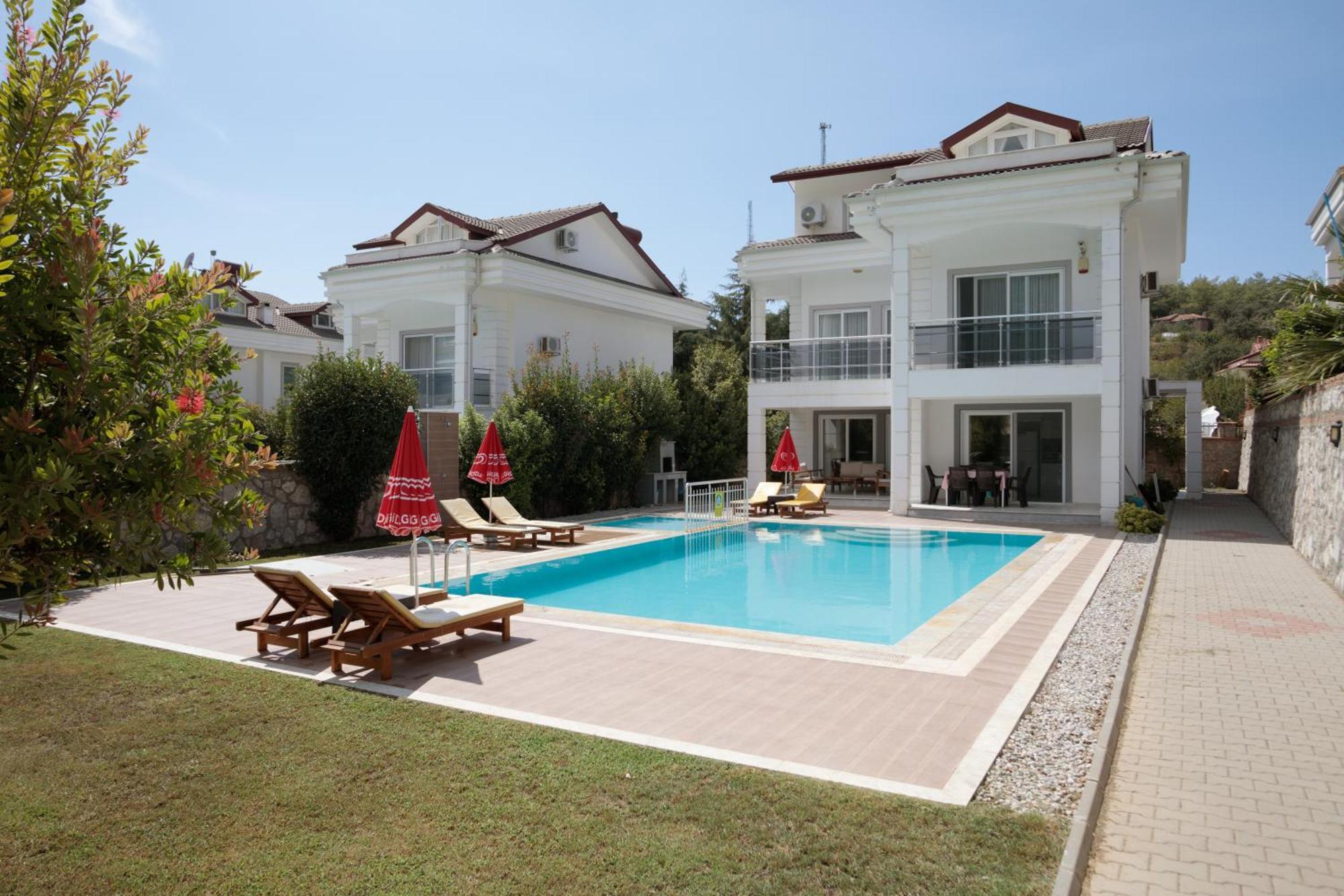 Villa Raya 1