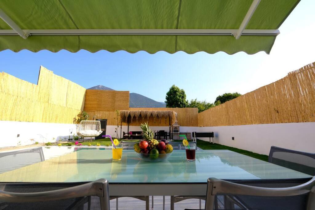 Zeos Villa *