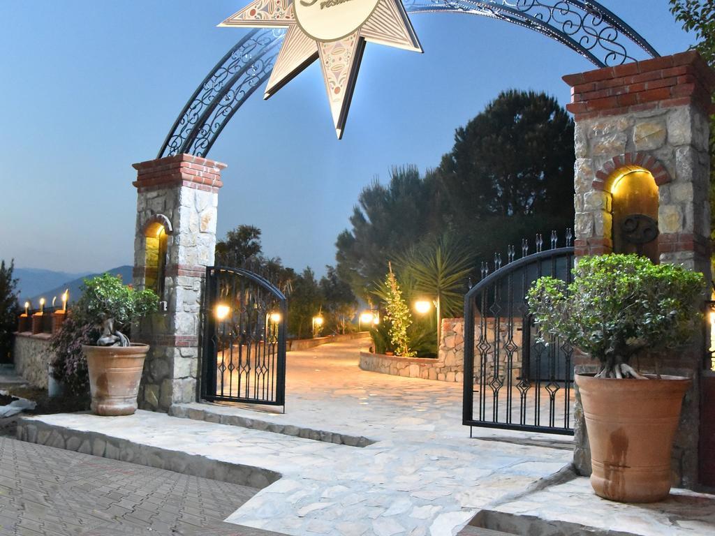 Sundial Hotel & Restaurant Hotel