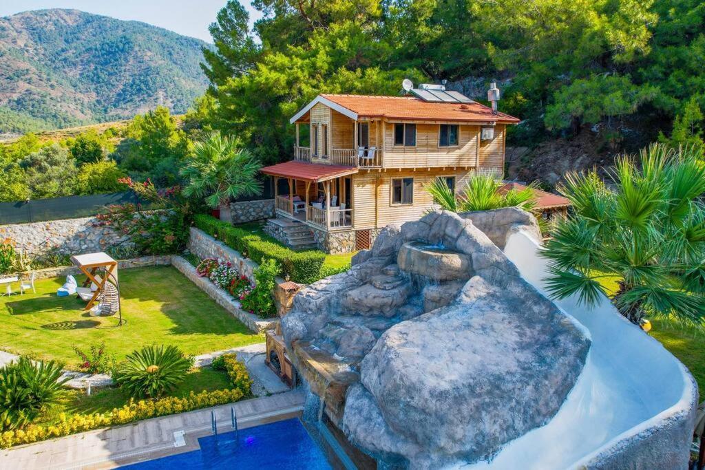 Lucky Kaydirakli Ve Selale Villa *