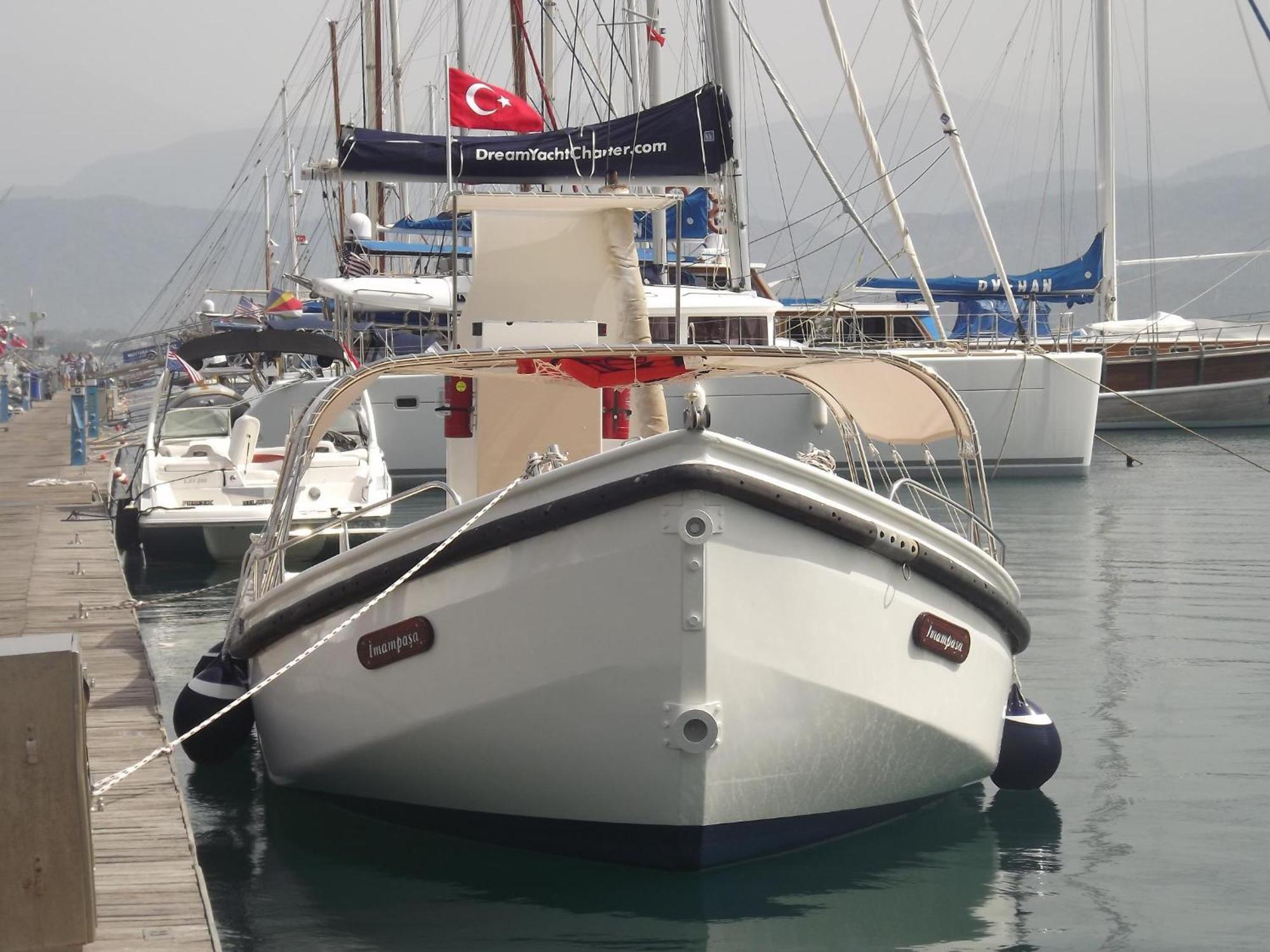 Alesta Yacht