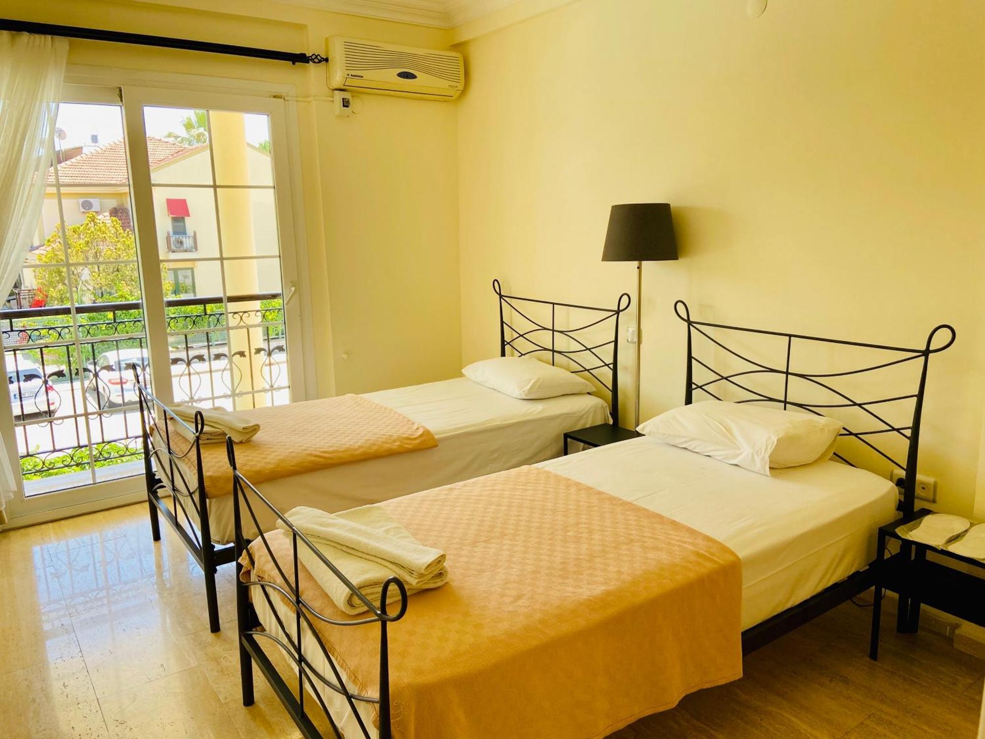 Aparthotel Ten Apart Hotel 3*