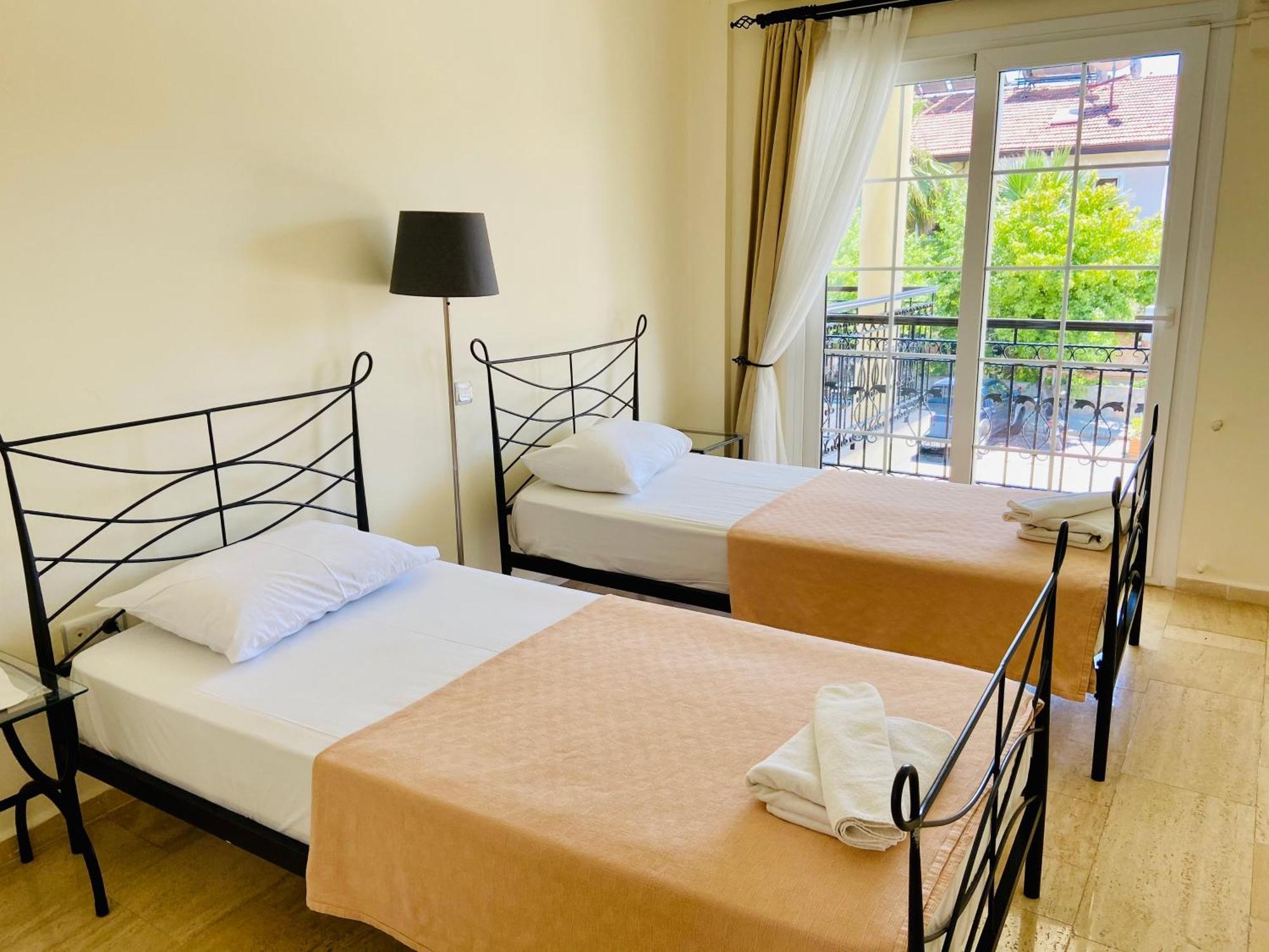 Ten Apart Hotel