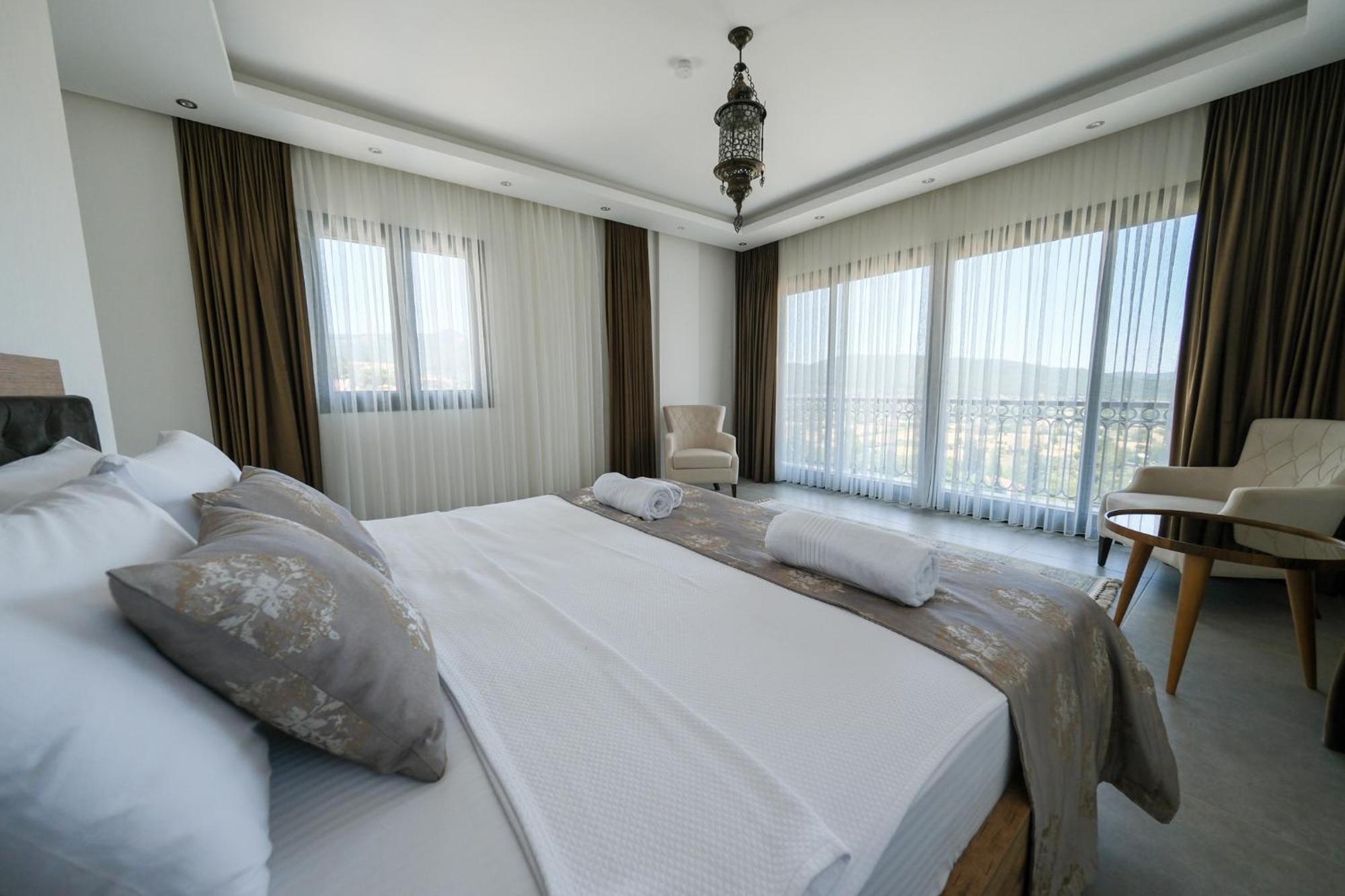 Villa Mediterranean Breeze - Family-friendly Luxury - By Sunworld *