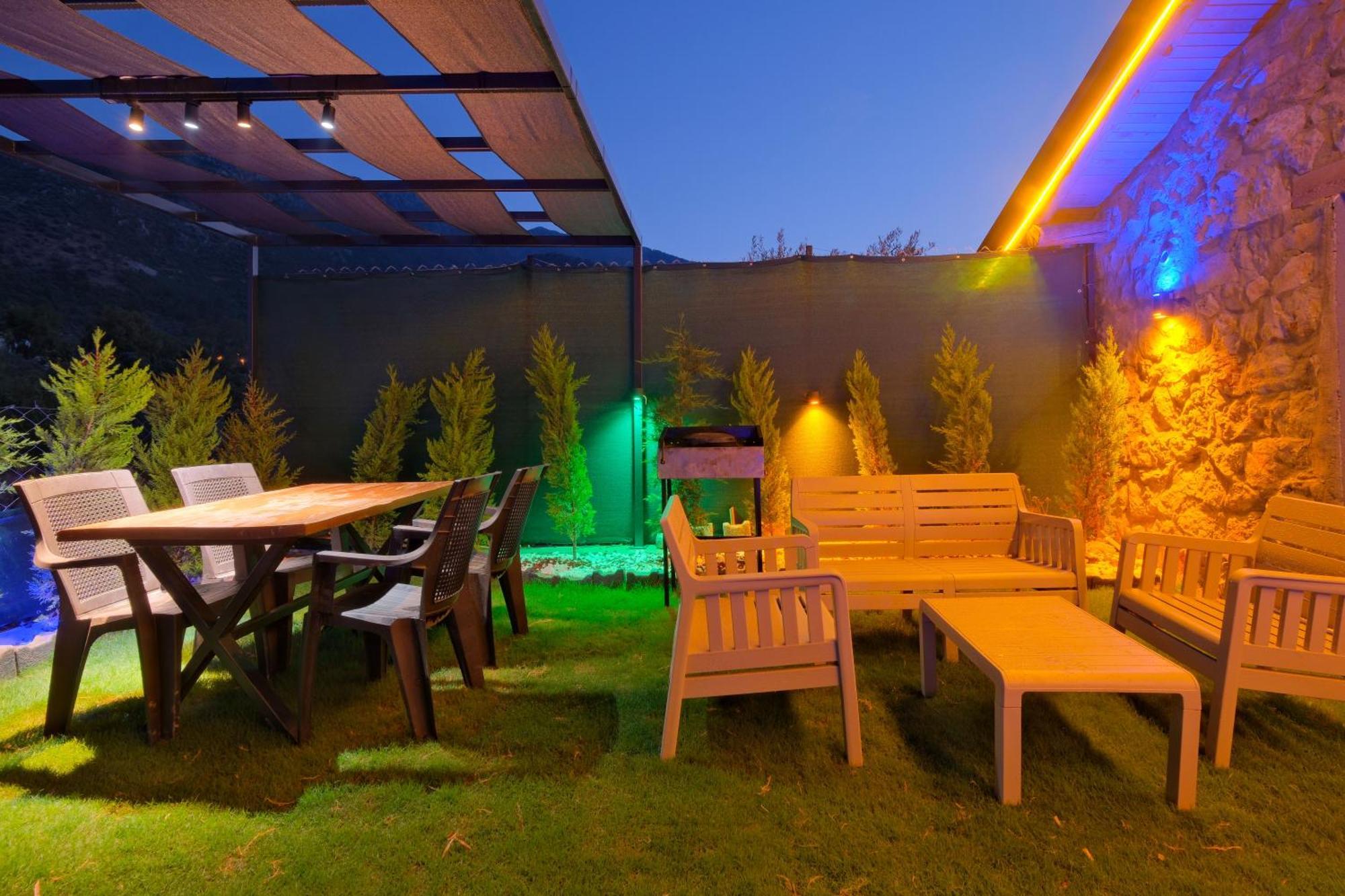 Villaoliveterrace *