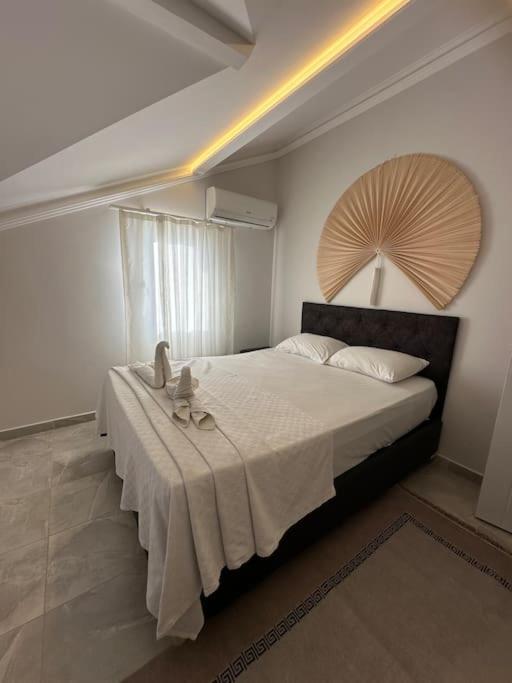 Camelia House