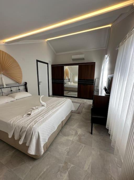 Camelia House Apartment