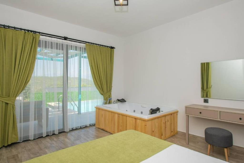 Villa Merkezde Lueks Pamela 1 Fethiye