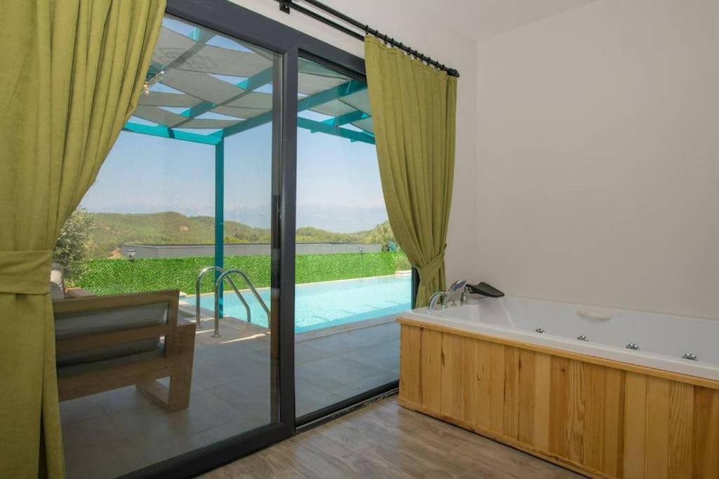 Villa Merkezde Lueks Pamela 1 *
