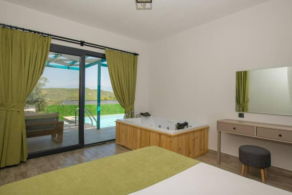 Villa Merkezde Lueks Pamela 1 *