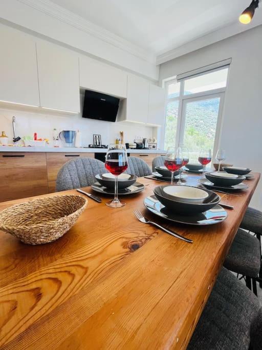 Apartment Luna House - Manzara, Jakuzi, 4 Yatak Odasi Fethiye