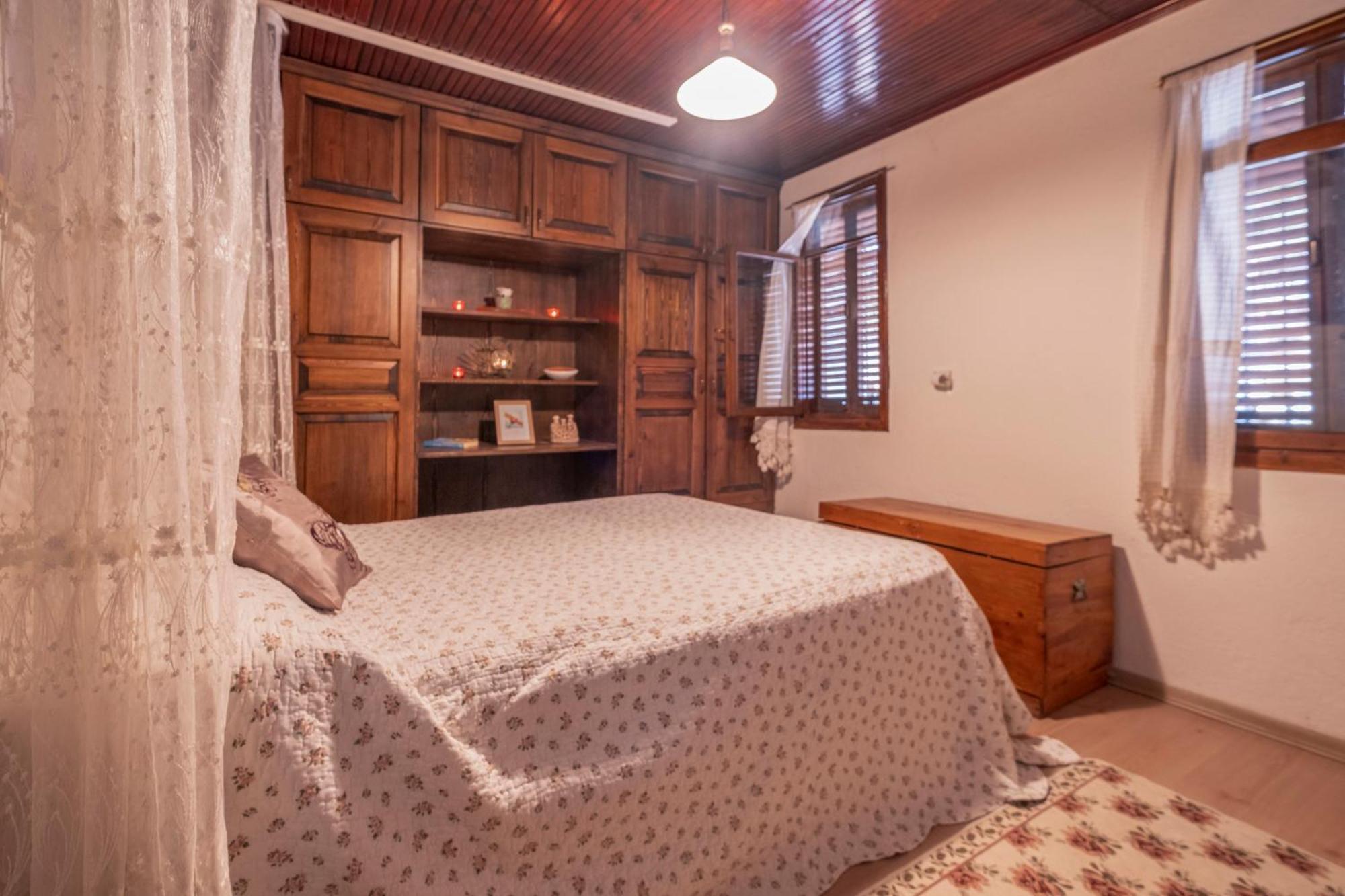 Villa Rose Garden With Private Pool And Jacuzzi