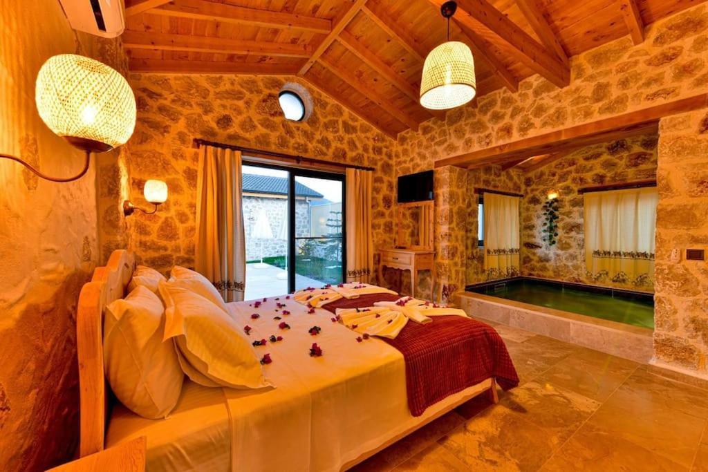 Canoezue 1 Villa