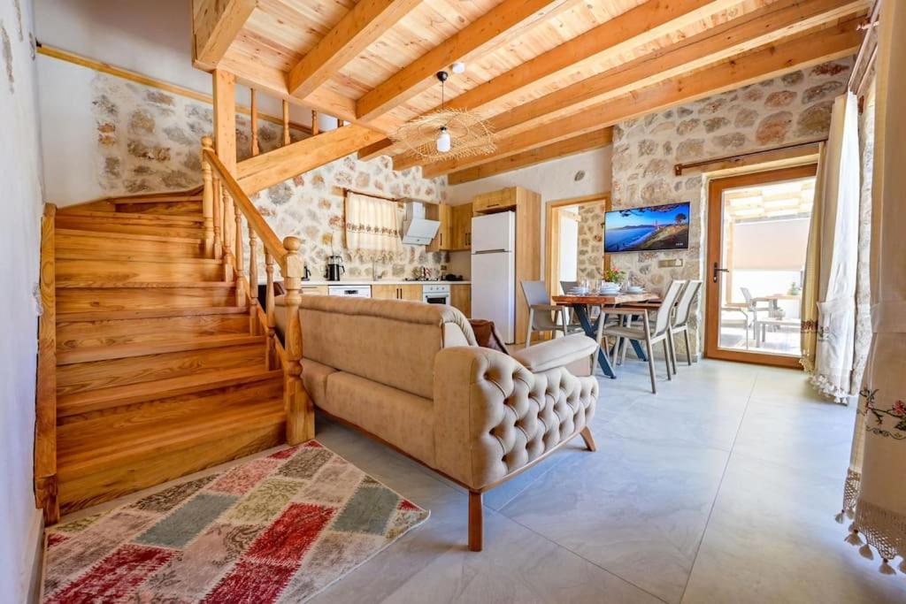 Canoezue 3 Villa