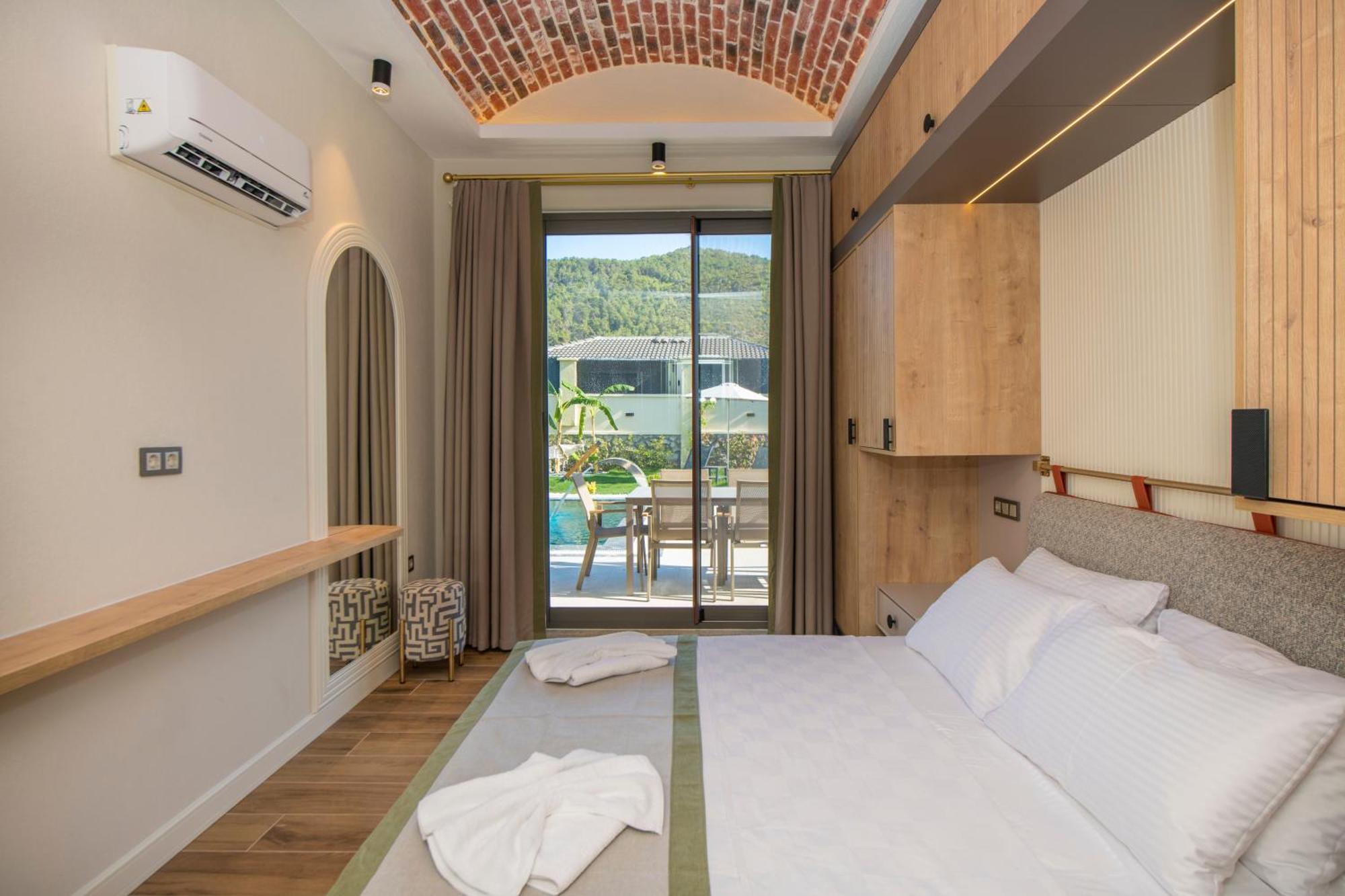 Rueya Villa *