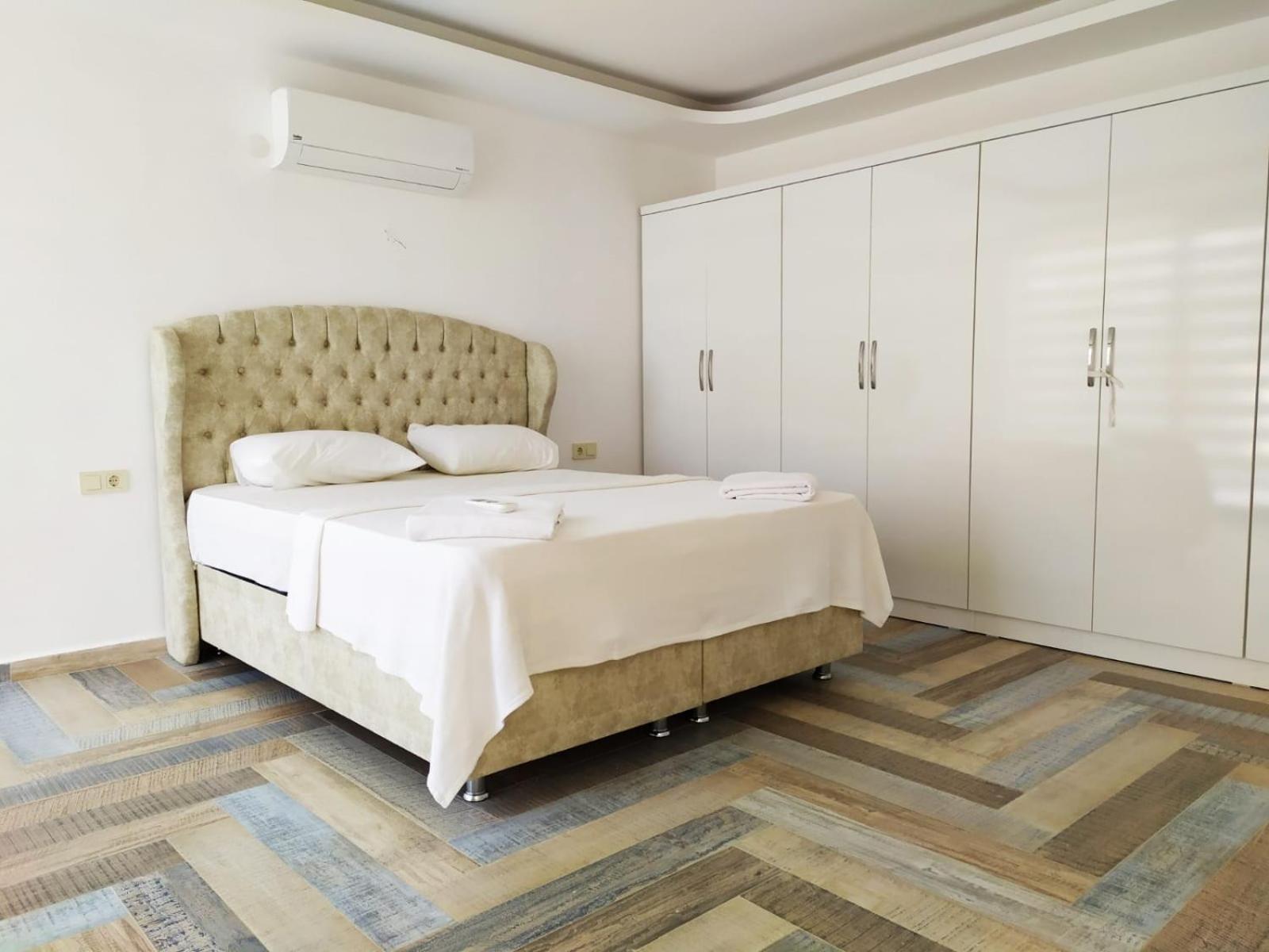 Prestige B Villa *