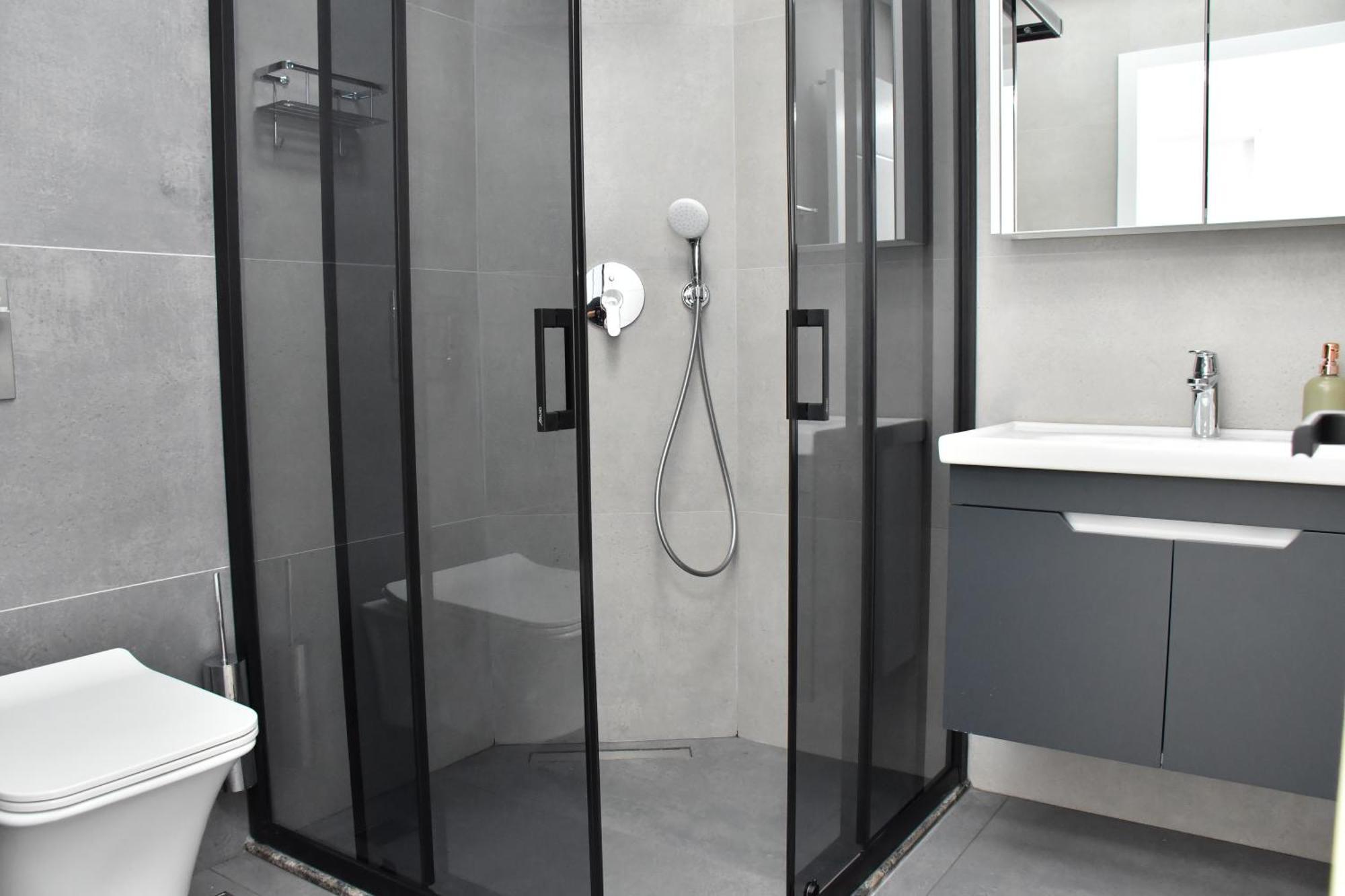 Guerol Hotel *