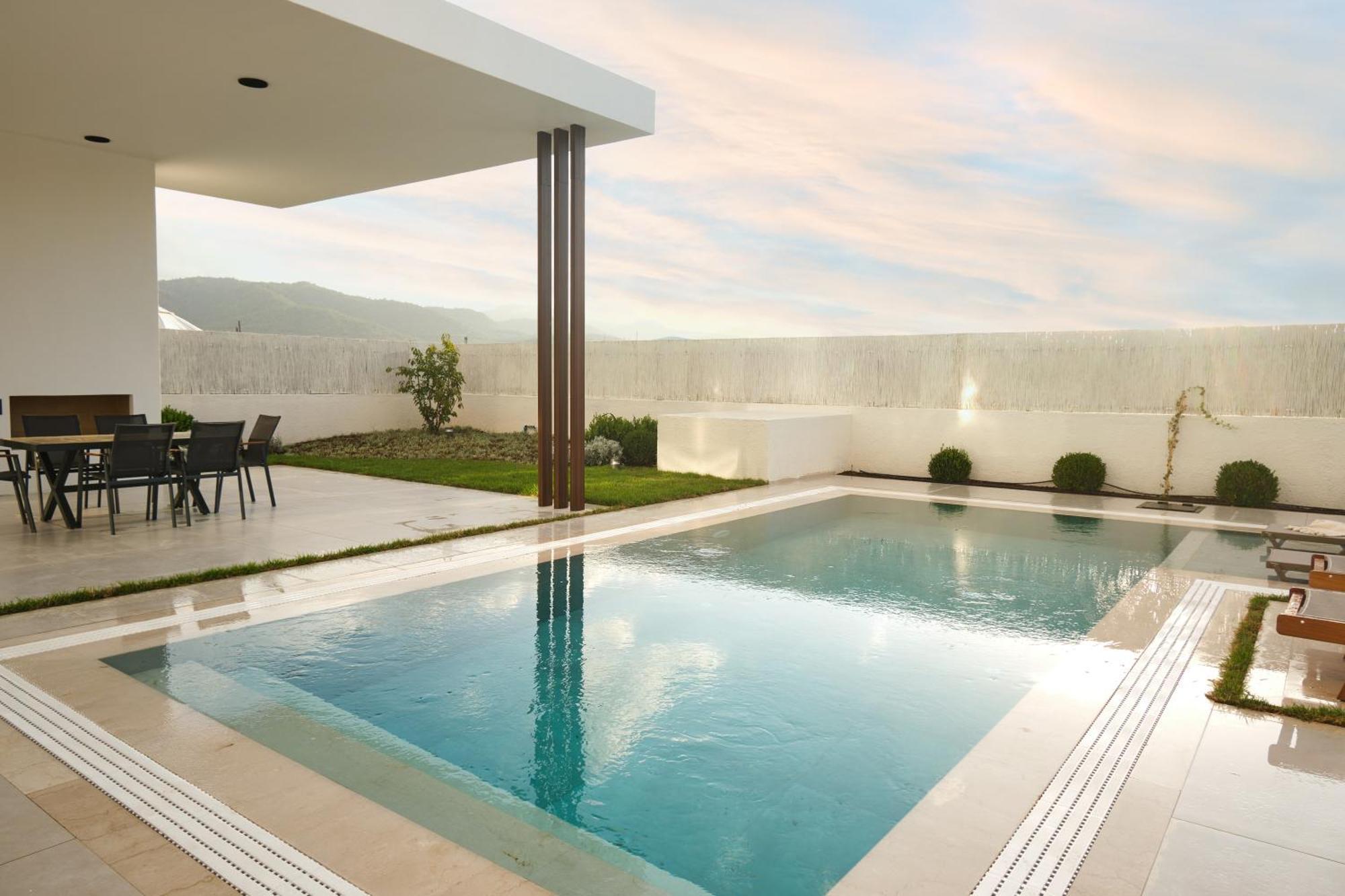 Ashta Gold Villa *