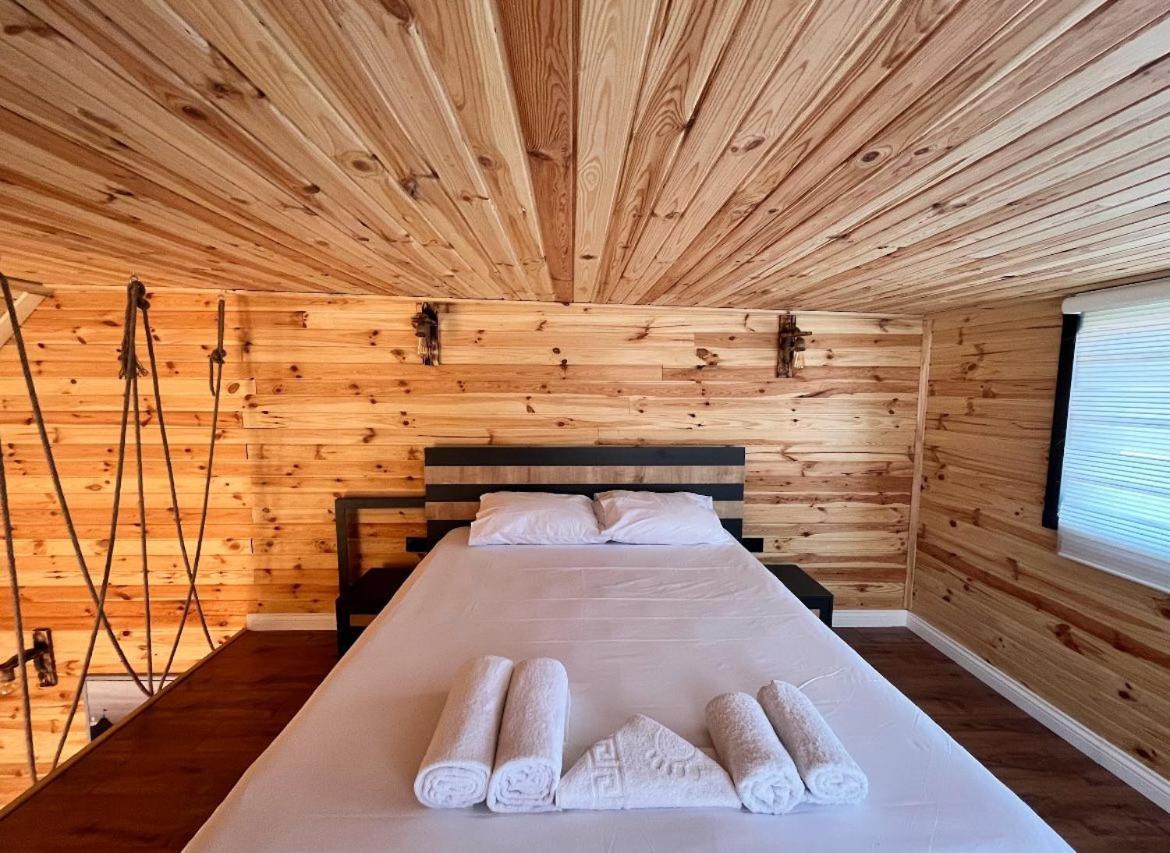 Helal El Diyar Tiny House Bed & Breakfast Fethiye