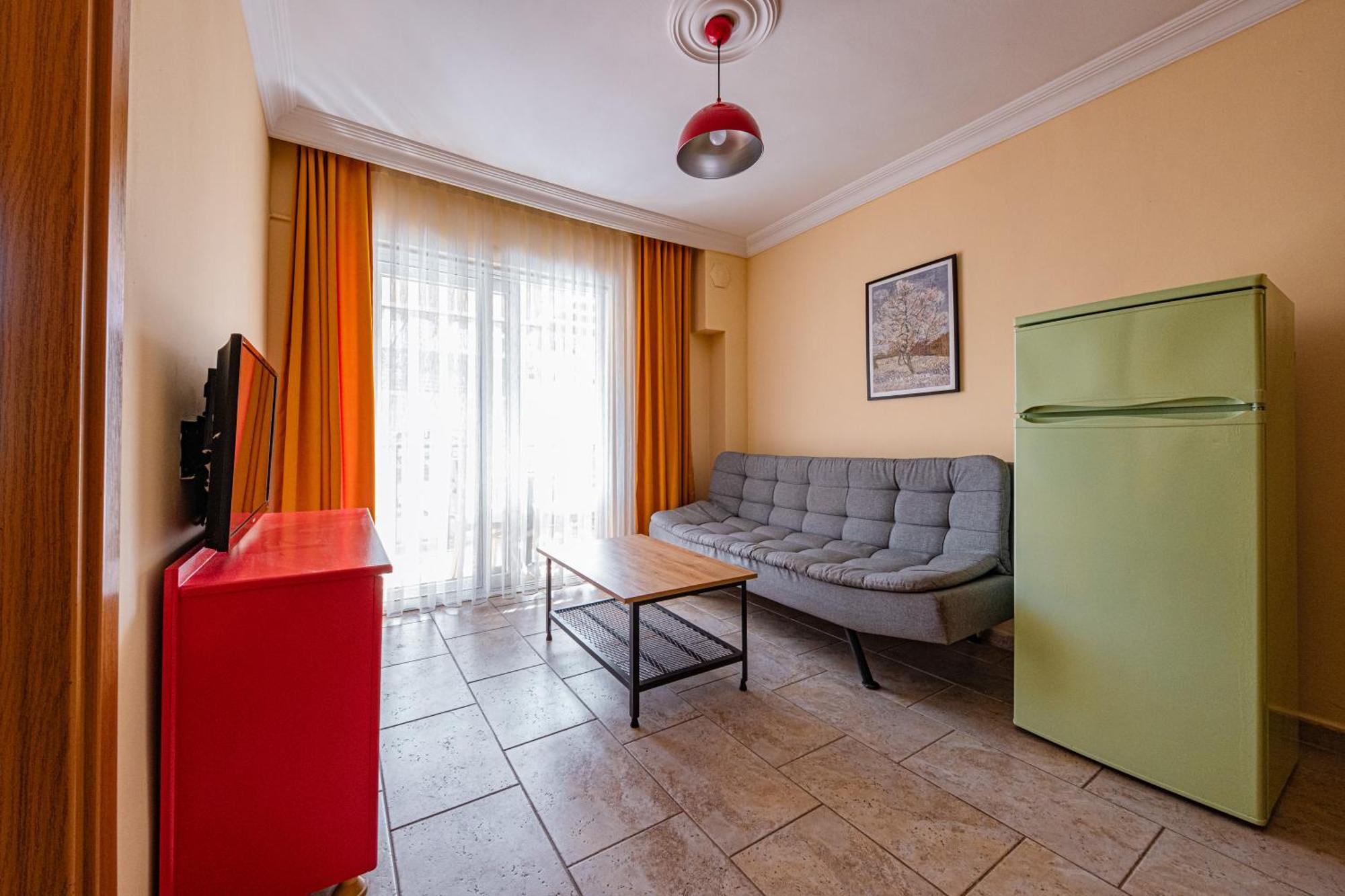 Ten Apart Hotel