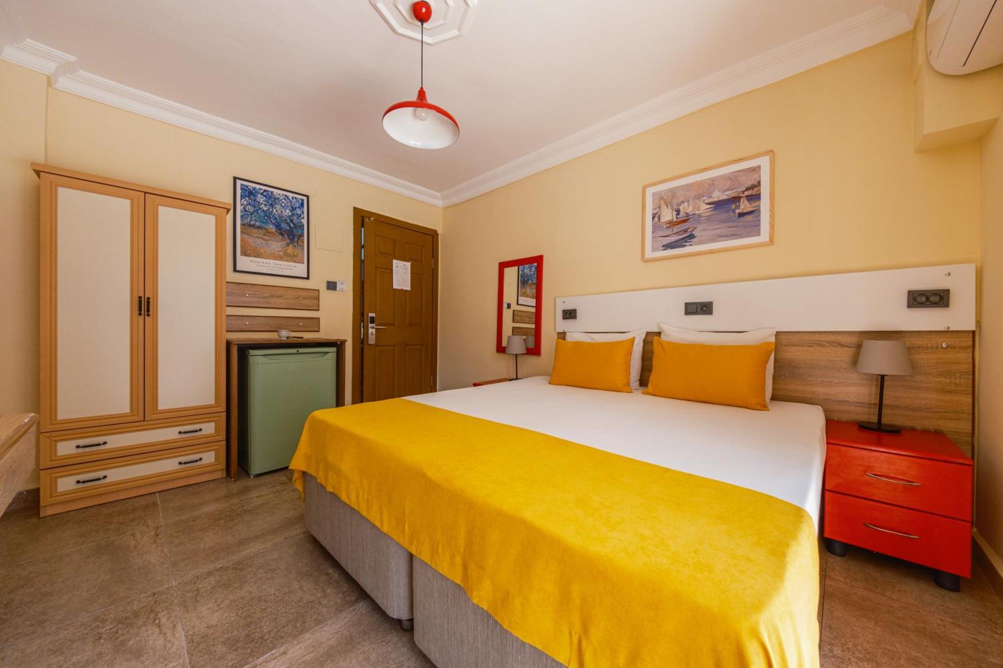 Ten Apart Hotel
