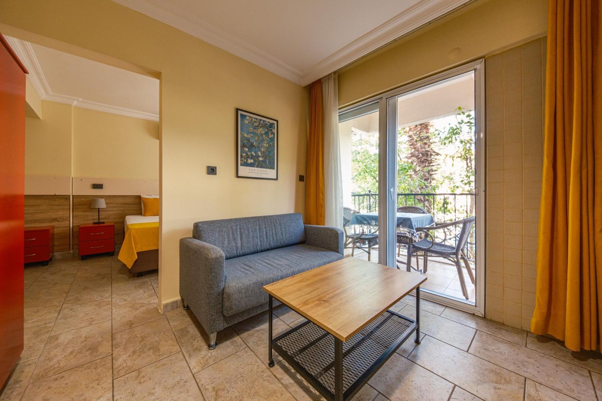 Aparthotel Ten Apart Hotel