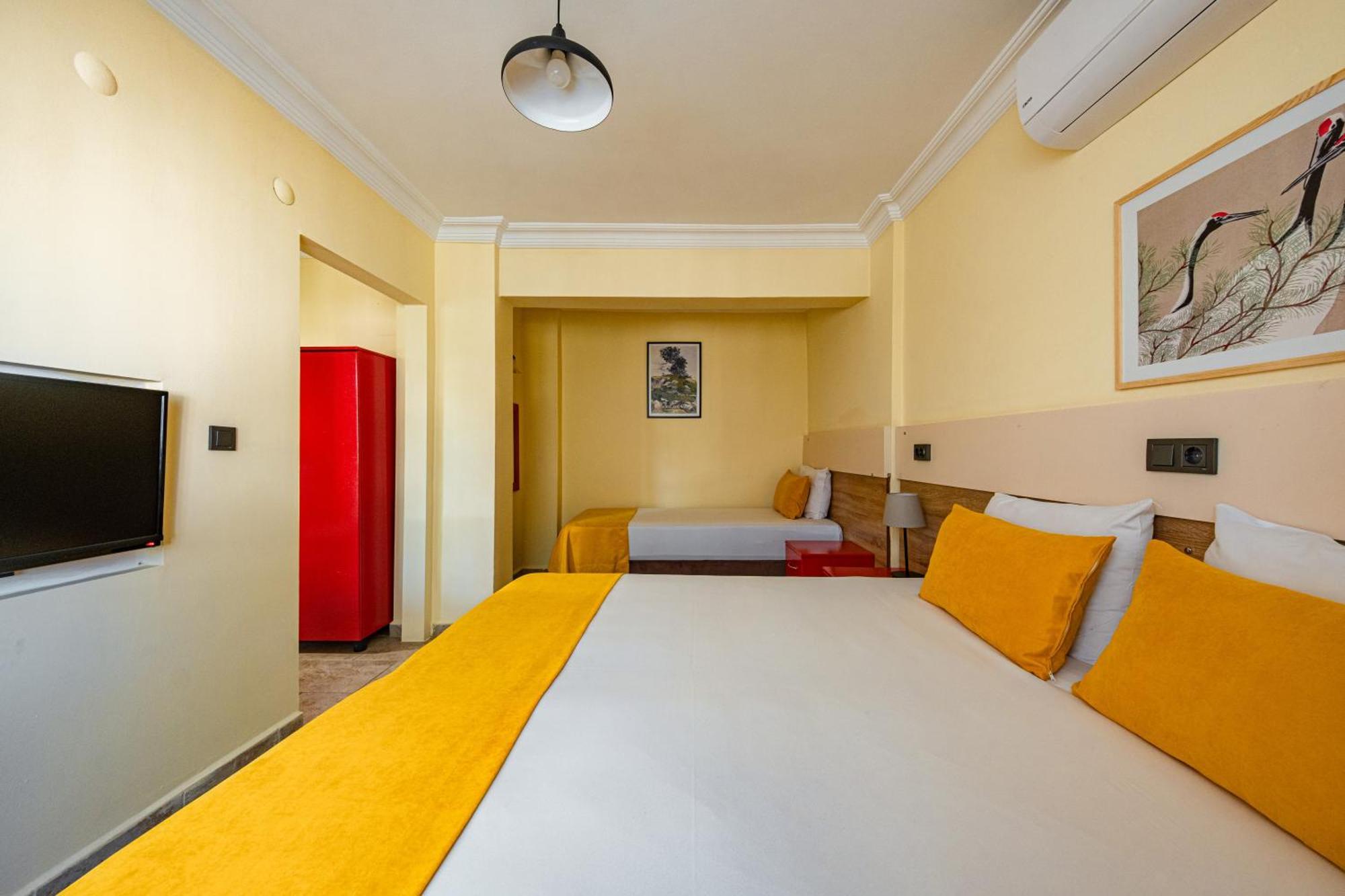 Ten Apart Hotel 3*