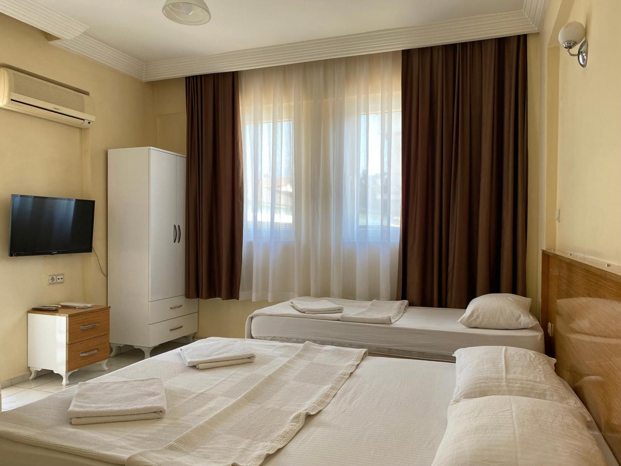 Cam Hotel